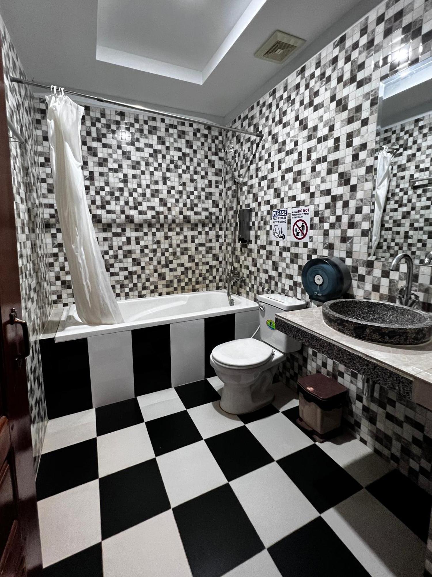 The Place Hostel Siem Reap Angkor Extérieur photo